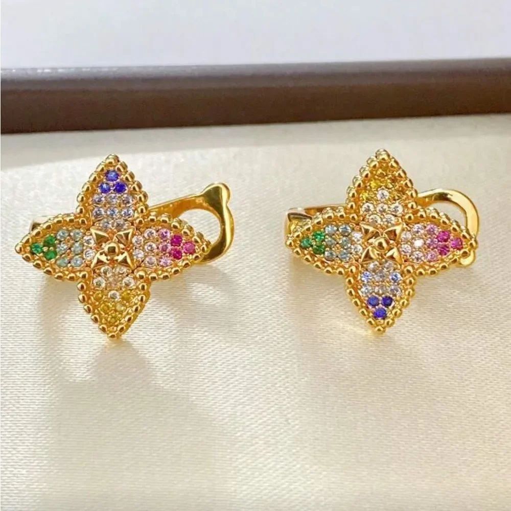Diamond flower earrings S1406
